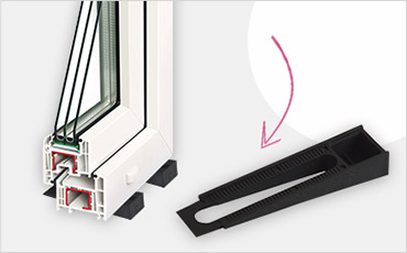 клинья для пластиковых окон